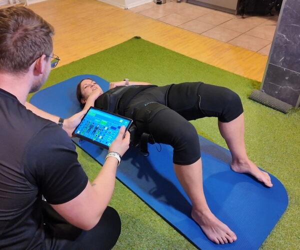 Gruppe Maskieren 192x